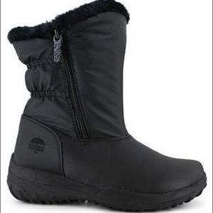 Zip up snow boots, Never worn before